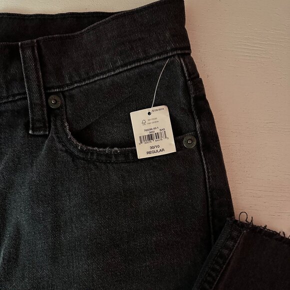 SOLD GAP Women's Sky High Rise Vintage Slim Jeans - NWT, Black, Size 30/Size 10 - Picture 2 of 10